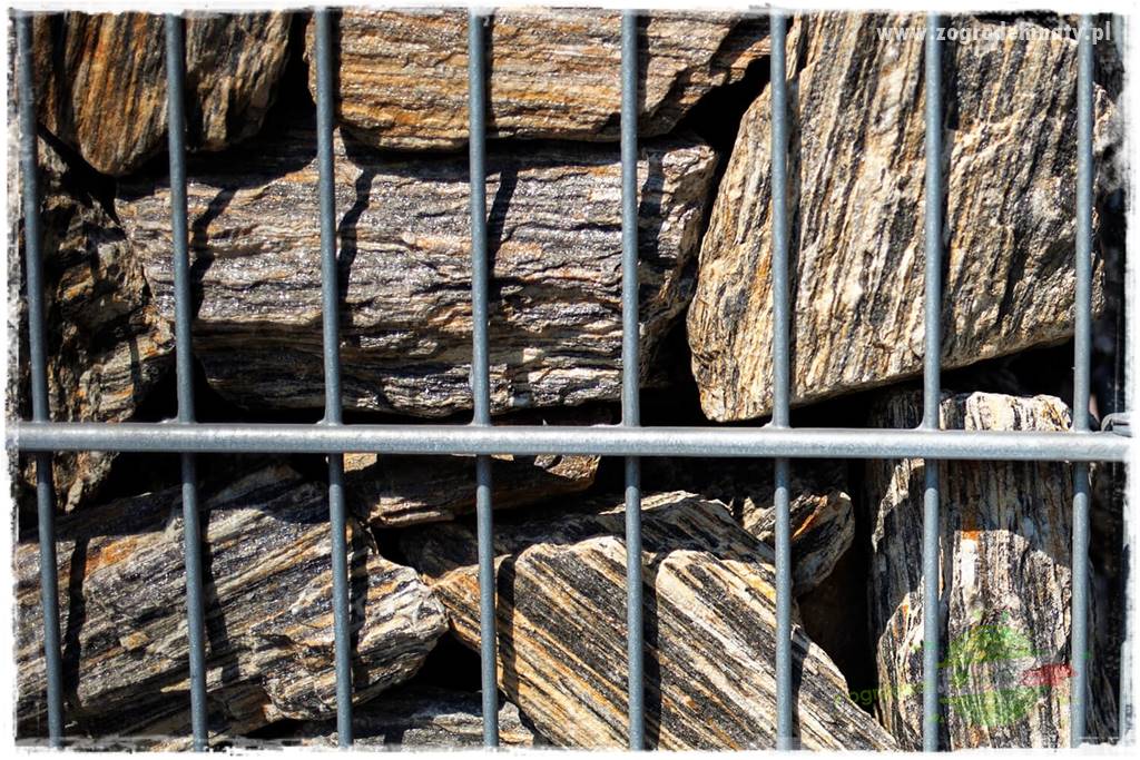 Jak wykorzystać gnejs w ogrodzie 10