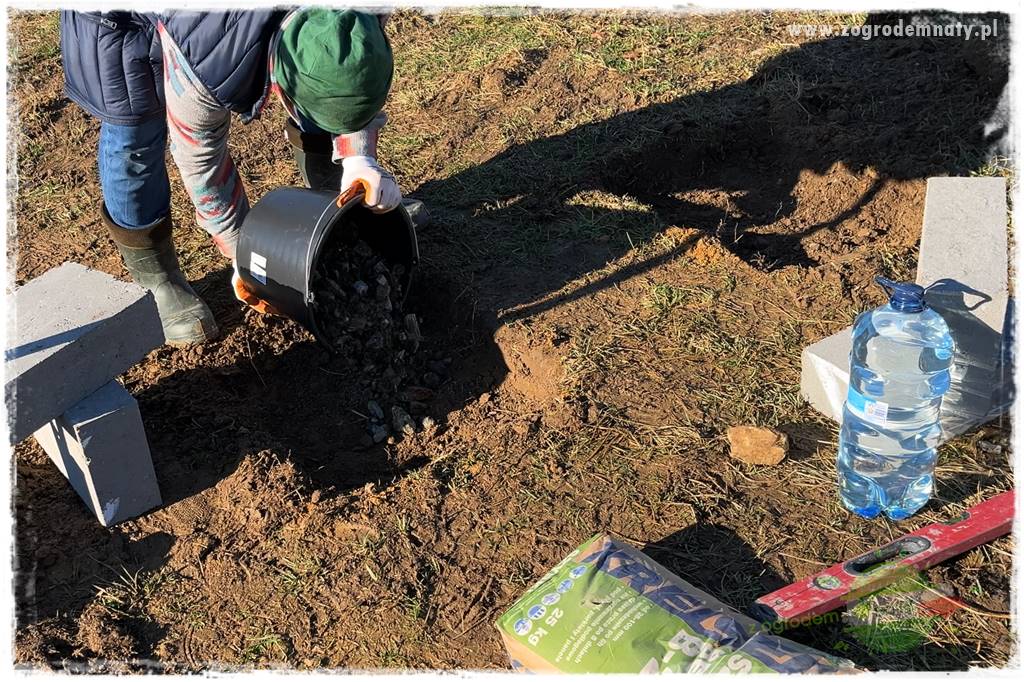 montaż pergoli ogrodowej 18