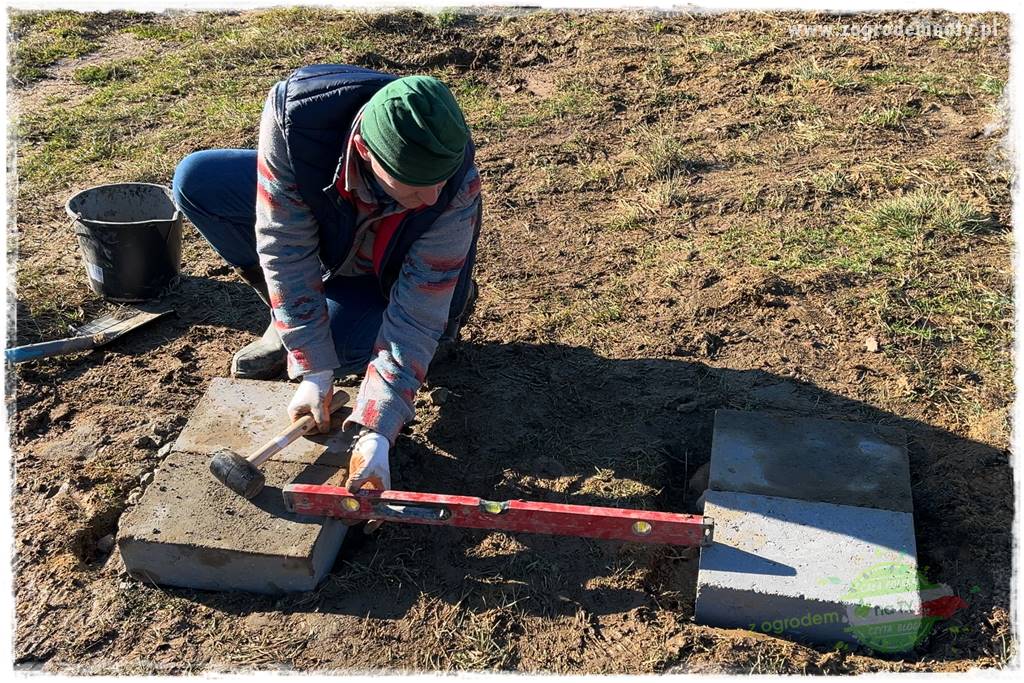 montaż pergoli ogrodowej 36