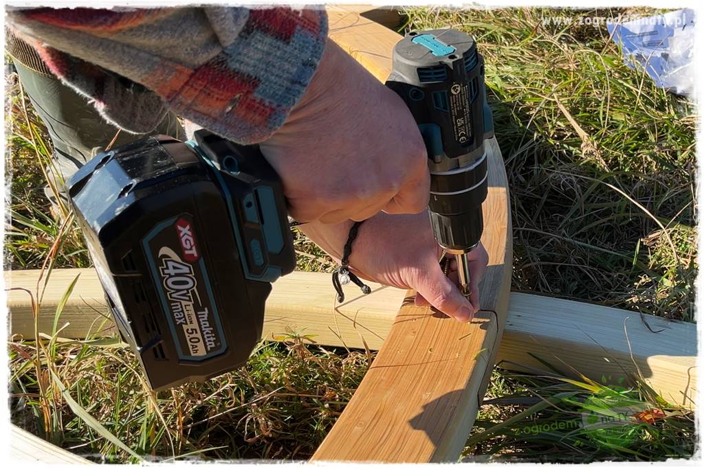 montaż pergoli ogrodowej 52