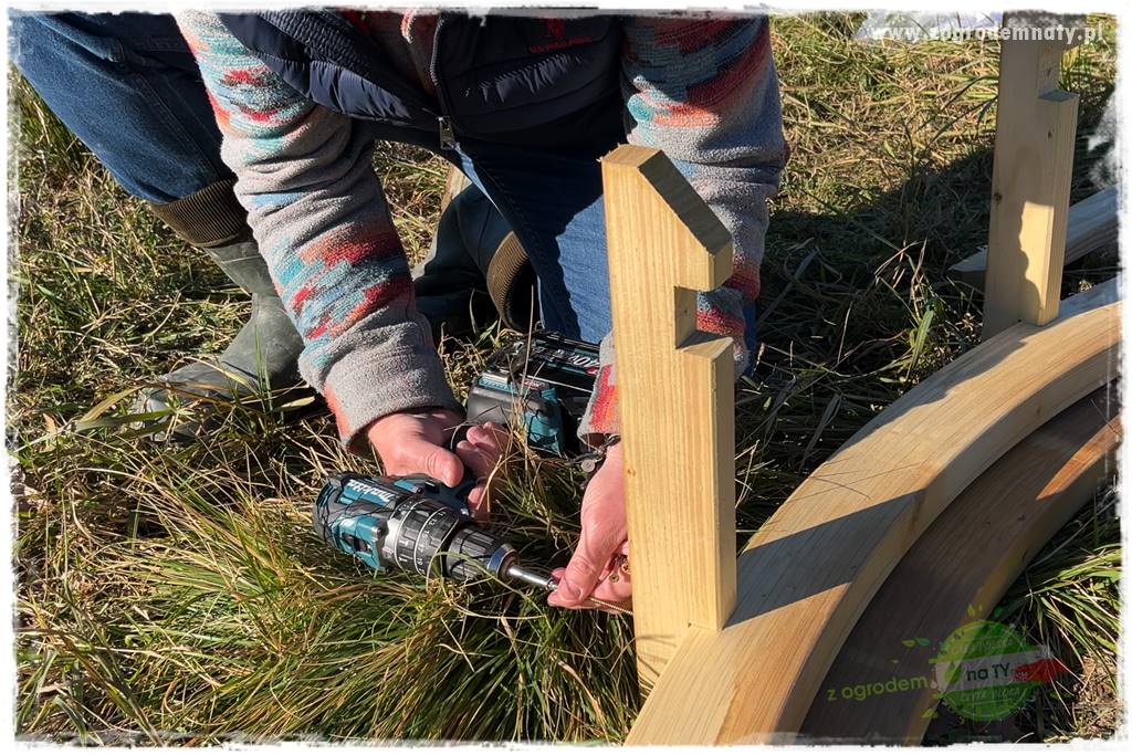 montaż pergoli ogrodowej 56