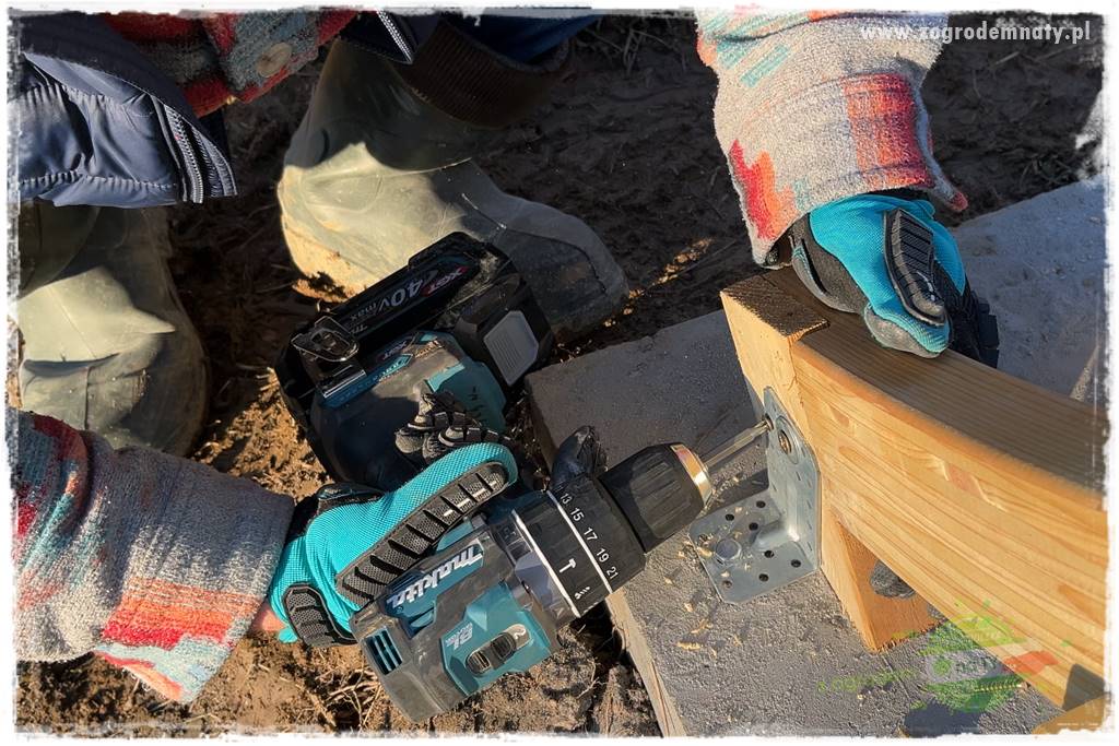 montaż pergoli ogrodowej 66