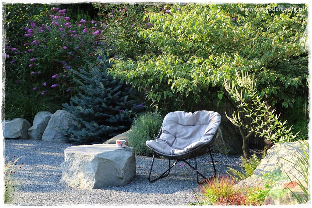 Zaciszne zakątki w ogrodzie 85