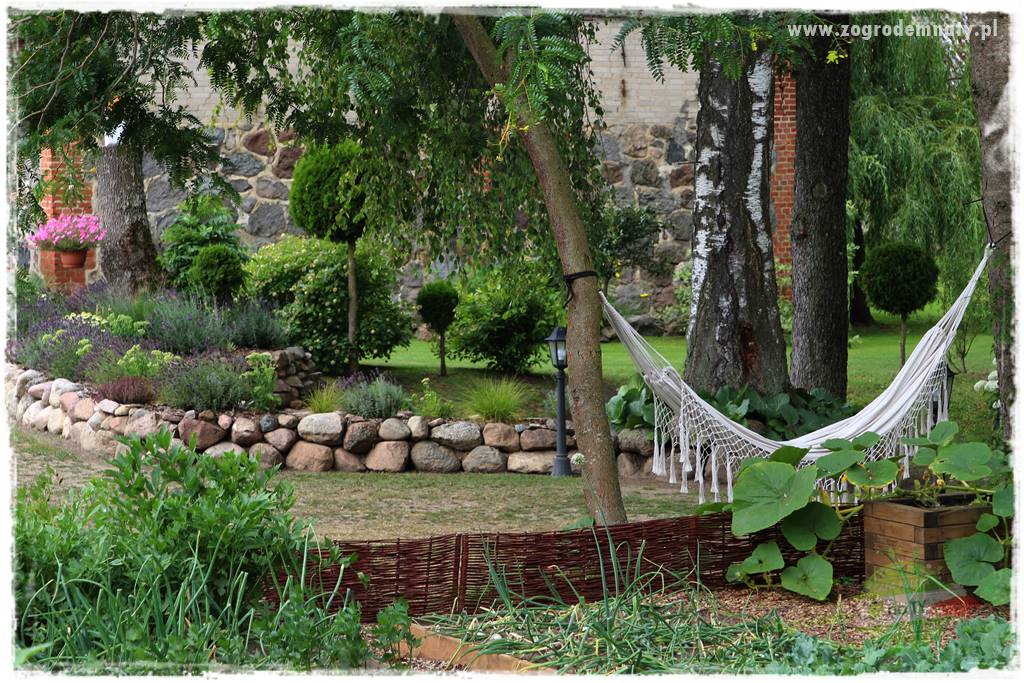 Zaciszne zakątki w ogrodzie 91
