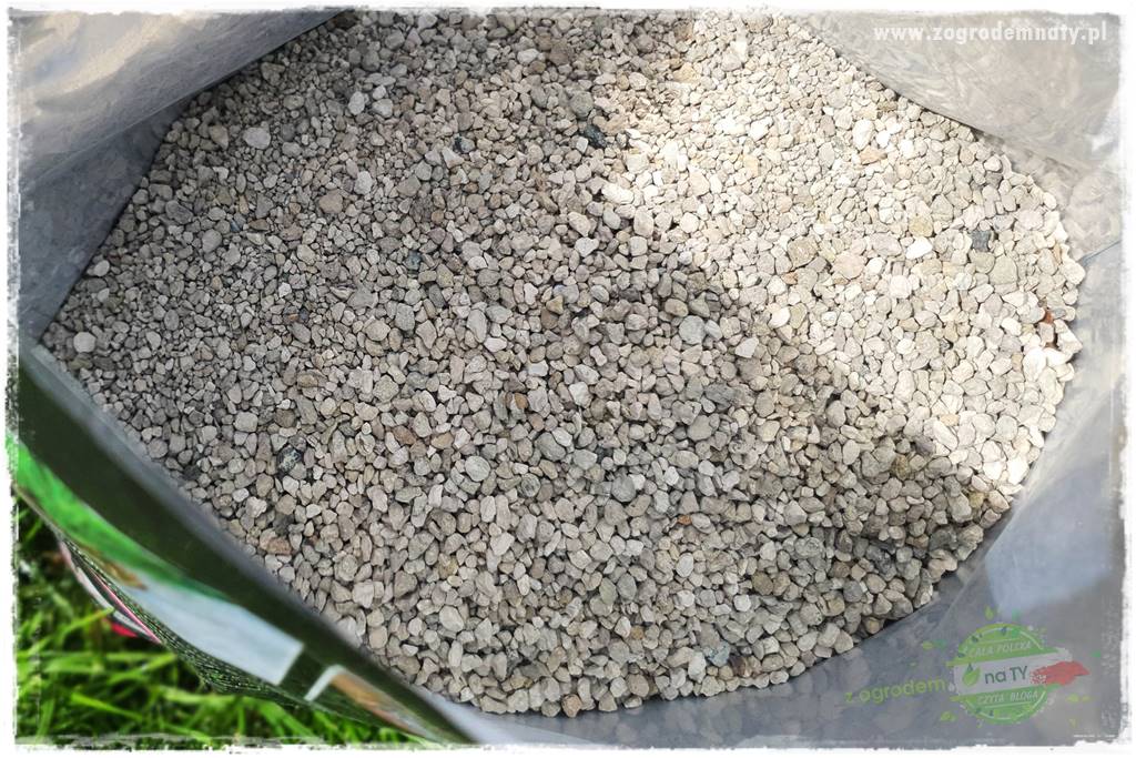 Mineralny oprysk dolistny 4 Mineralny oprysk dolistny 4